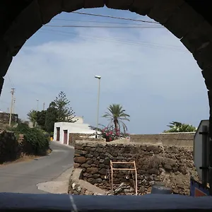 https://dammuso-nonna-franca-a-cinque-minuti-dall-arco-dell-elefante.sicilyhotelsitaly.net